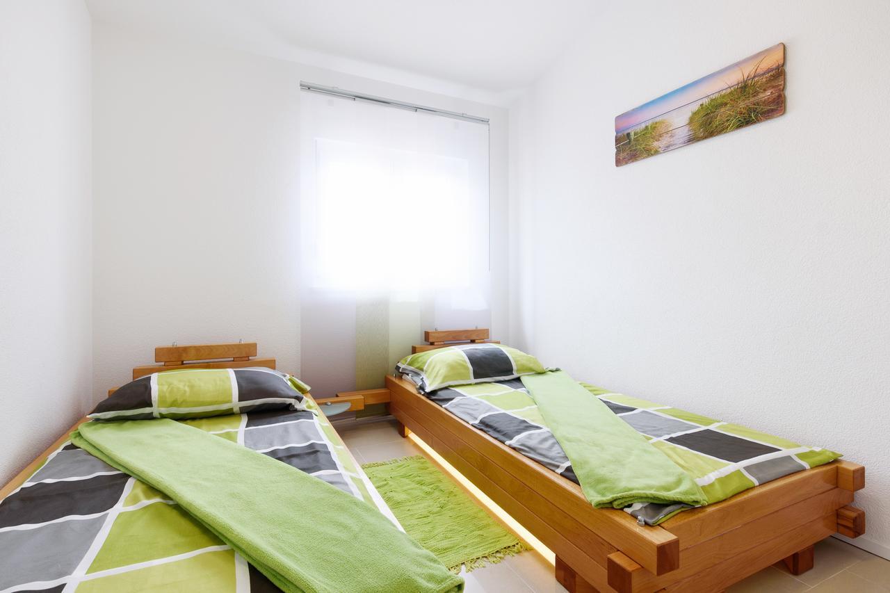 Studio Apartment Maslina Gornji Karin Eksteriør billede