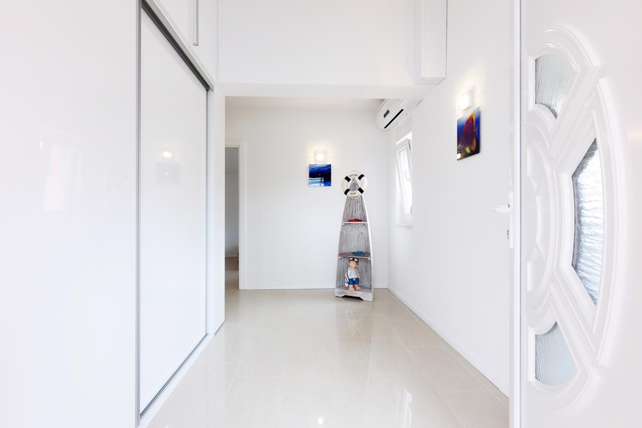 Studio Apartment Maslina Gornji Karin Værelse billede